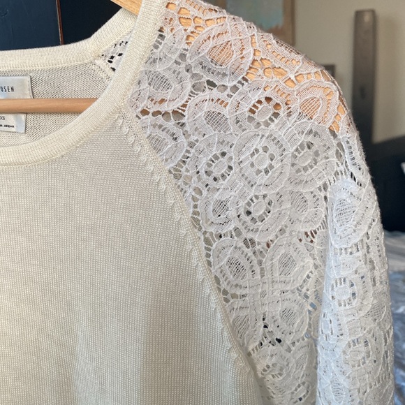 Van Heusen light weight knit. - Picture 3 of 6